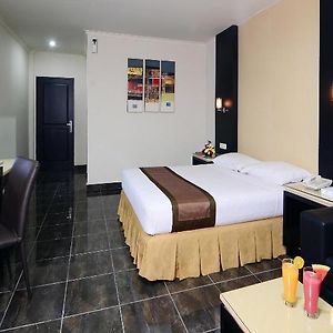 D'Arcici Hotel Plumpang